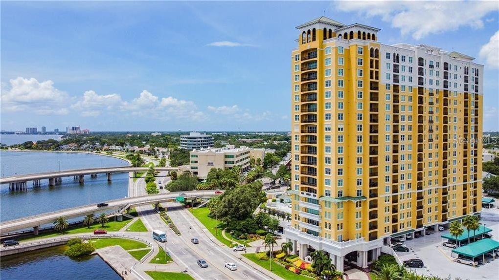 345 Bayshore Blvd in Tampa, FL - Foto de edificio
