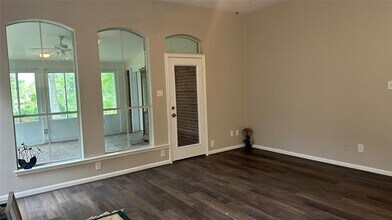 4242 Lakeshore Forest Dr in Missouri City, TX - Building Photo - Building Photo