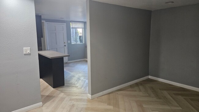 11127 Sunshine Terrace in Los Angeles, CA - Building Photo - Building Photo