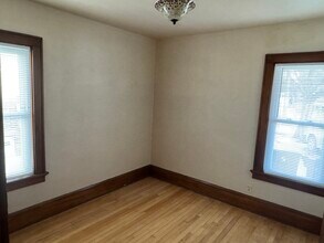 2162 N 63rd St, Unit 1 in Wauwatosa, WI - Building Photo - Building Photo