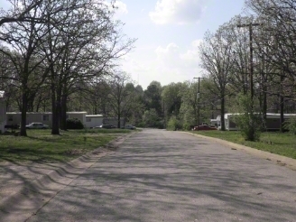 Red Oak Trailer Park in Owensville, MO - Building Photo