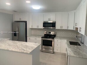 272 NW 79th Ave in Margate, FL - Building Photo - Building Photo