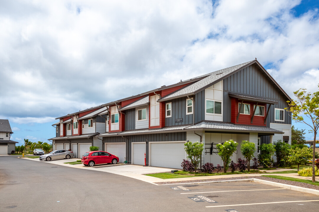 Hinahina at Ho'opili in Ewa Beach, HI - Foto de edificio