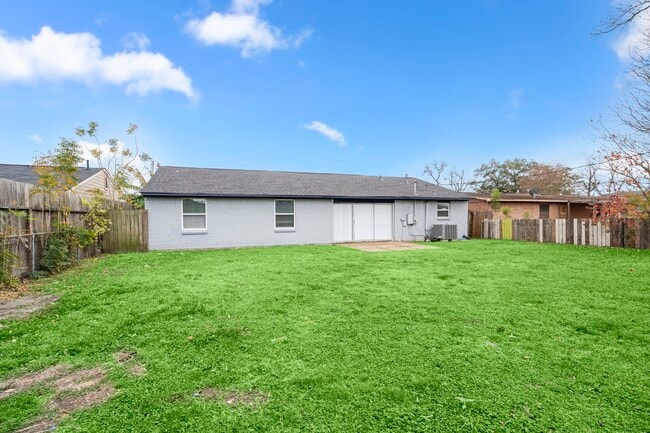 property at 4426 Brookfield Dr