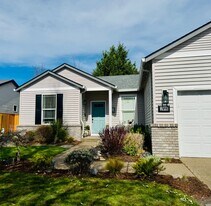 1575 Adelman Loop in Eugene, OR - Building Photo