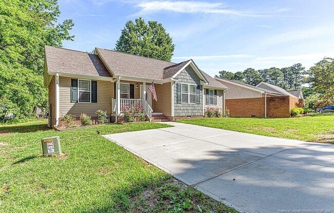 428 Harbor Trce in Sanford, NC - Building Photo - Building Photo