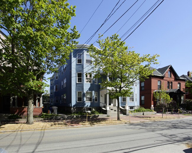 Copeley Apartments in Portland, ME - Foto de edificio - Building Photo