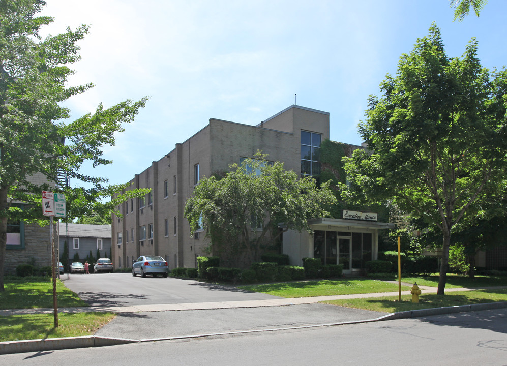 Executive Manor in Rochester, NY - Building Photo