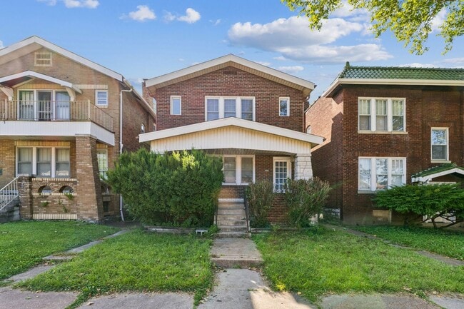 property at 5512-5514 S Grand Blvd