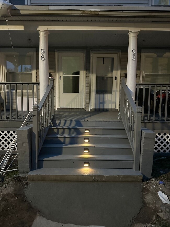 96-98 Durnan St, Unit 98