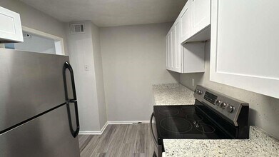 136 Hudson Bridge Terrace in Stockbridge, GA - Building Photo - Building Photo