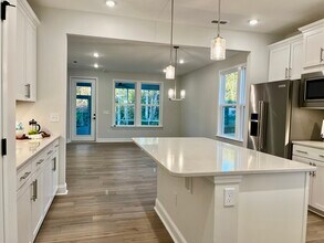 1609 American Beech St in Fuquay Varina, NC - Foto de edificio - Building Photo