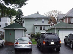 130 Ridgeway St in East Stroudsburg, PA - Building Photo - Building Photo