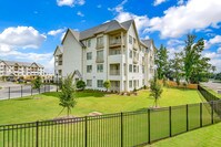 Building Photo - Highland at Spring Hill Apartamentos in Mobile, Alabama