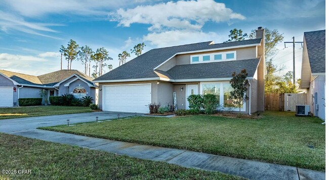 2721 Ravenwood Ct in Lynn Haven, FL - Building Photo - Building Photo