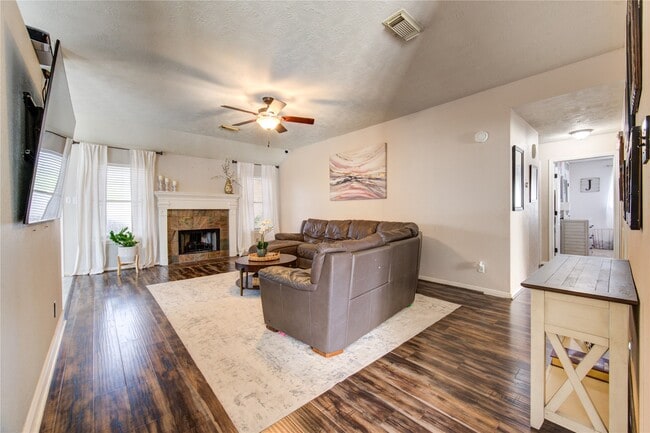 5143 W Harrow Dr