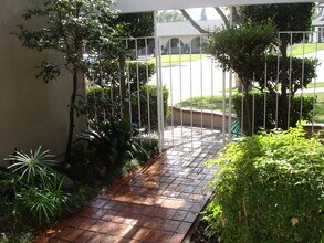 1838 Coolcrest Way in Upland, CA - Building Photo - Building Photo