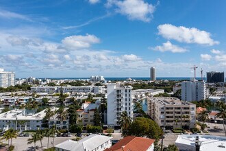 Knightsbridge Condominium in Miami Beach, FL - Foto de edificio - Building Photo