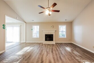 4009 Beaverbrook Dr in Indian Trail, NC - Foto de edificio - Building Photo