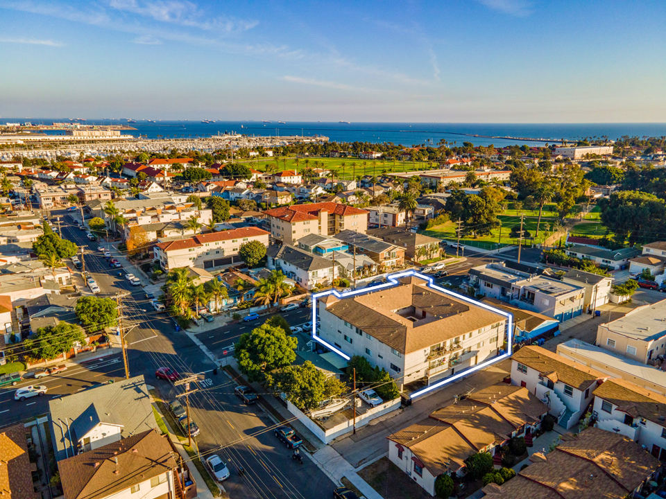 2315 S Grand Ave in San Pedro, CA - Building Photo