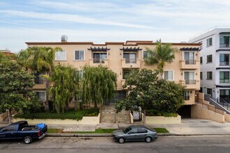 1444 S Point View St in Los Angeles, CA - Building Photo - Building Photo