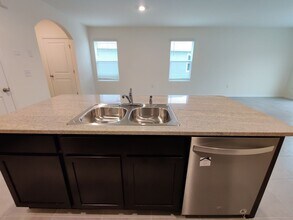 32614 Canyonlands Dr in Wesley Chapel, FL - Building Photo - Building Photo