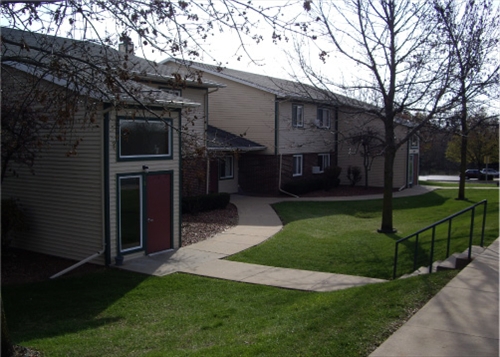 Silver Creek Apartments in Ripon, WI - Building Photo - Building Photo