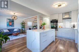 43 Medhurst Rd in Toronto, ON - Building Photo - Building Photo