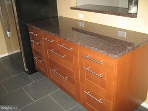 11410 Cherry Hill Rd in Silver Spring, MD - Building Photo - Building Photo