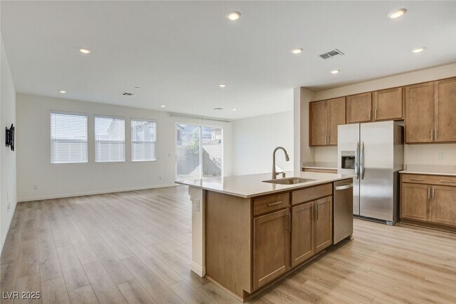 10039 Sir Atlas Ct in Las Vegas, NV - Building Photo - Building Photo