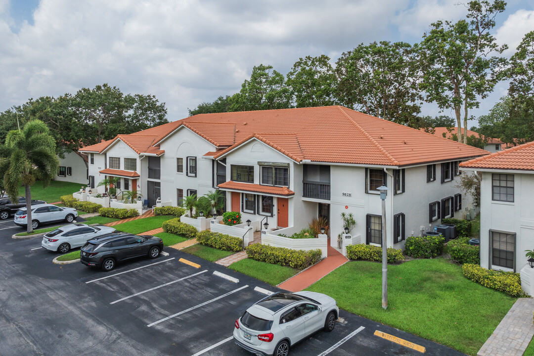 Sun Valley East Condominiums in Boynton Beach, FL - Building Photo