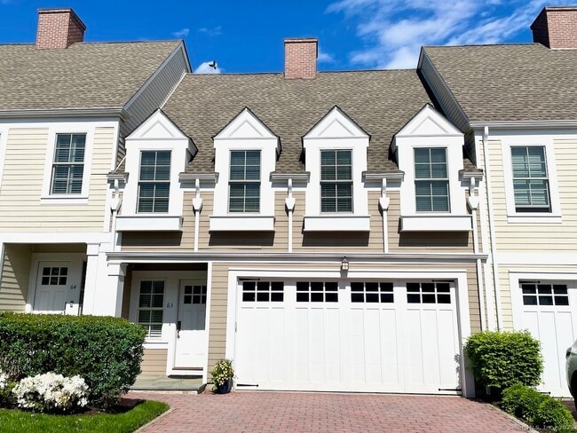 property at 77 Havemeyer Ln