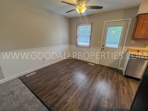 2405 3rd St SW in Altoona, IA - Building Photo - Building Photo