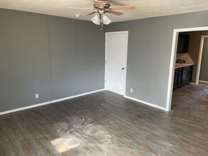 3011 W Walnut St in Springfield, MO - Building Photo - Building Photo