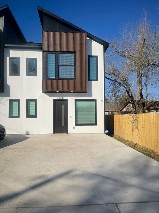 4429 Aledo St in Houston, TX - Building Photo - Building Photo