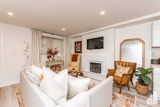 812 S Oakley Blvd, Unit # 01 in Chicago, IL - Building Photo - Building Photo