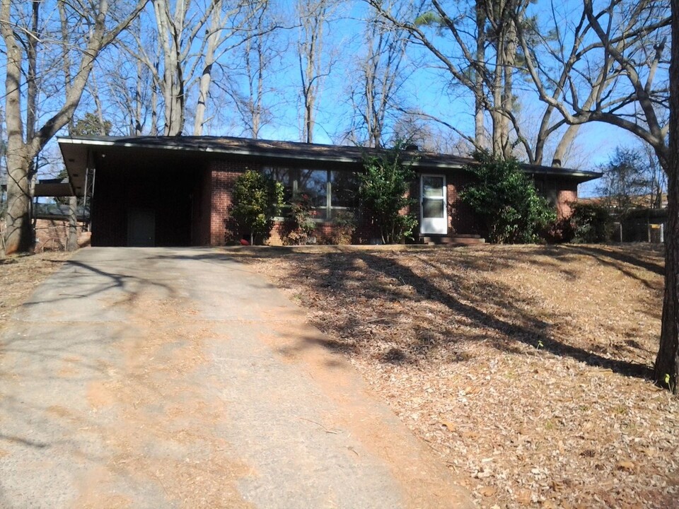 830 Gist Rd in Rock Hill, SC - Building Photo