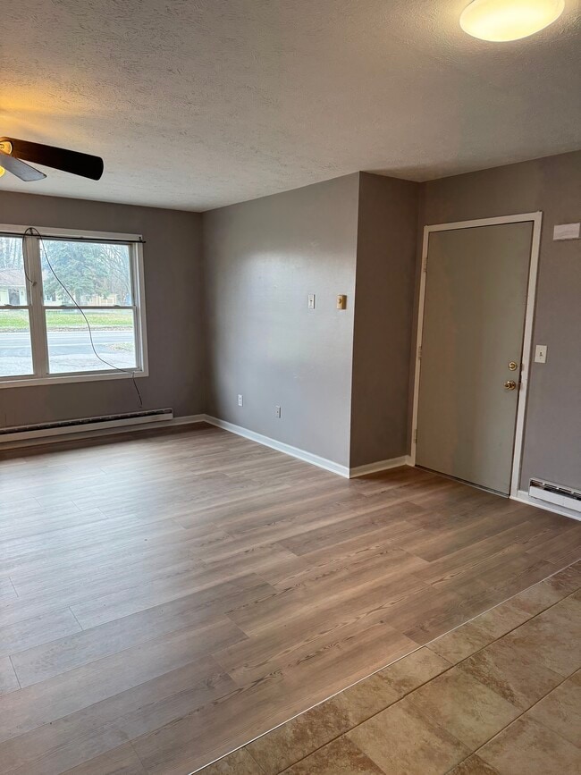 5084 North Rd, Unit 1 in Canandaigua, NY - Building Photo - Building Photo