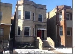 7026 S Calumet Ave in Chicago, IL - Building Photo