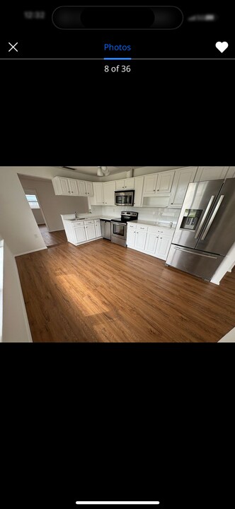 2211 Phillippi St in Sarasota, FL - Building Photo