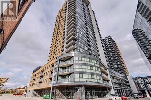 108 Garment St in Kitchener, ON - Building Photo