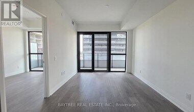 4015 The Exchange in Mississauga, ON - Building Photo - Building Photo