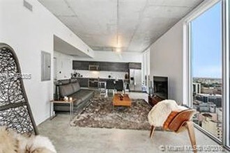 151 SE 1st St-Unit -Unit3402 in Miami, FL - Building Photo - Building Photo