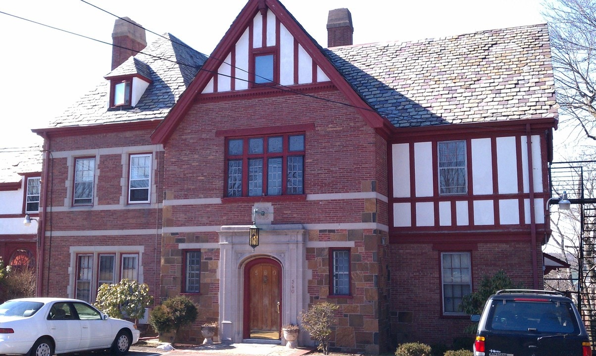 560 Prospect St, Unit C4 in New Haven, CT - Foto de edificio
