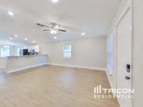 1007 S Locust Ave in Sanford, FL - Building Photo - Building Photo