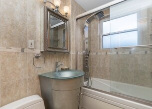 60 Sutherland Rd, Unit 4 in Boston, MA - Foto de edificio - Building Photo