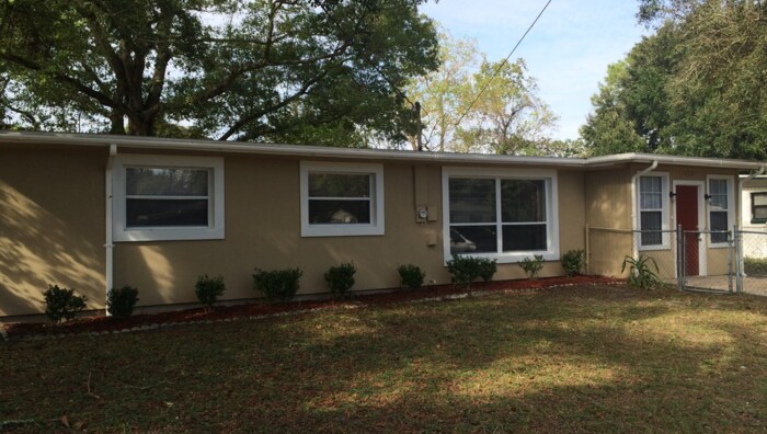 1826 Sunrise Dr in Jacksonville, FL - Building Photo