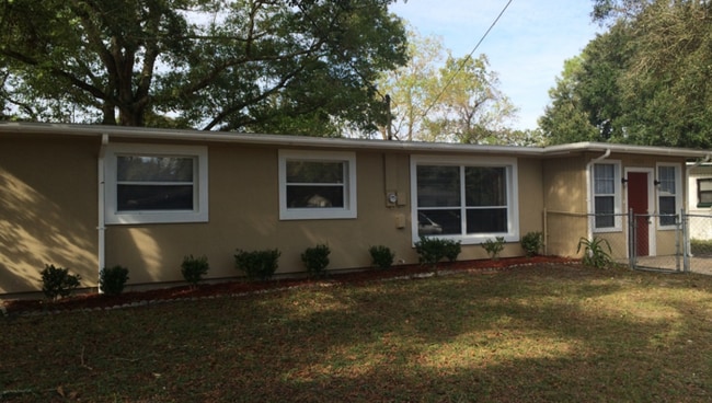 1826 Sunrise Dr