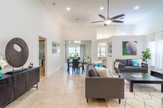 873 Windermere Way in Palm Beach Gardens, FL - Building Photo - Building Photo