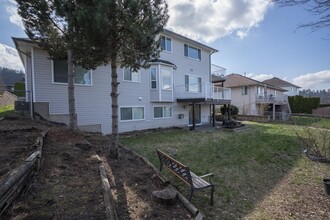 5533 Alpine Crescent in Chilliwack, BC - Building Photo - Building Photo